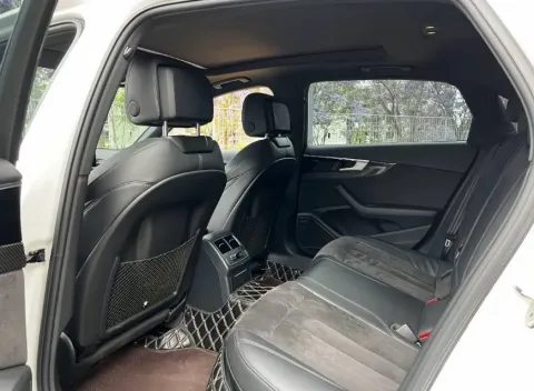 2022 Audi A4L 2.0T 252HP L4 7DCT