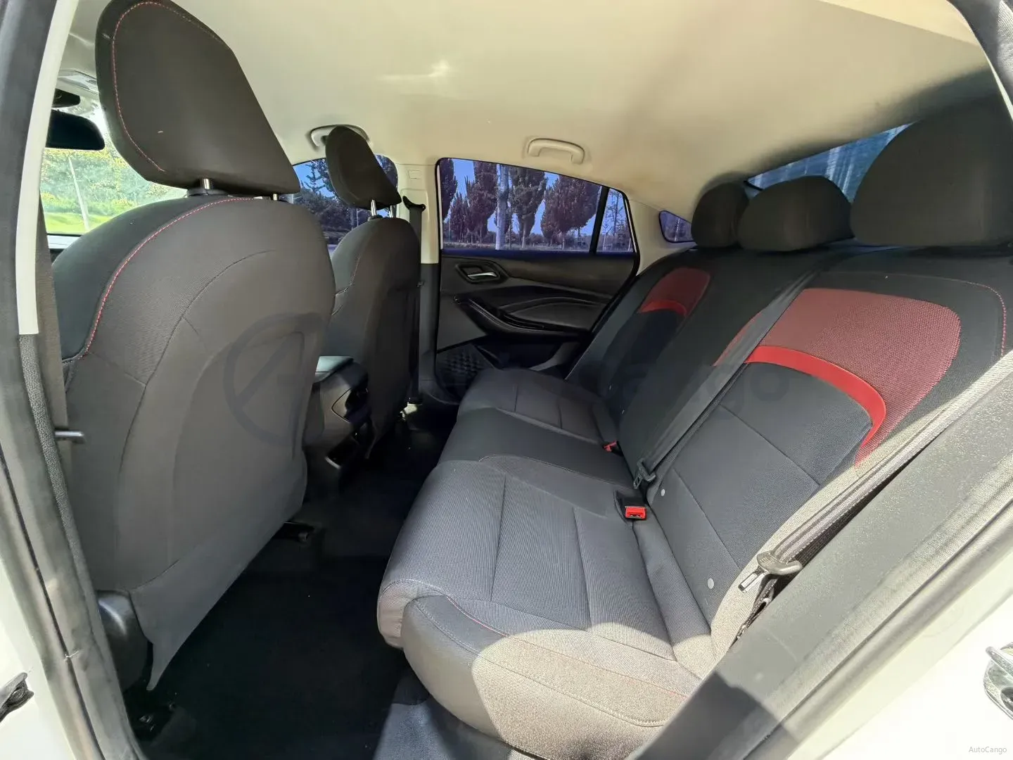 2023 MG 5 1.5L 129HP L4 5MT,autocango,china used car exporter,china ev exporter,chinese used car exporter,chinese used ev exporter
