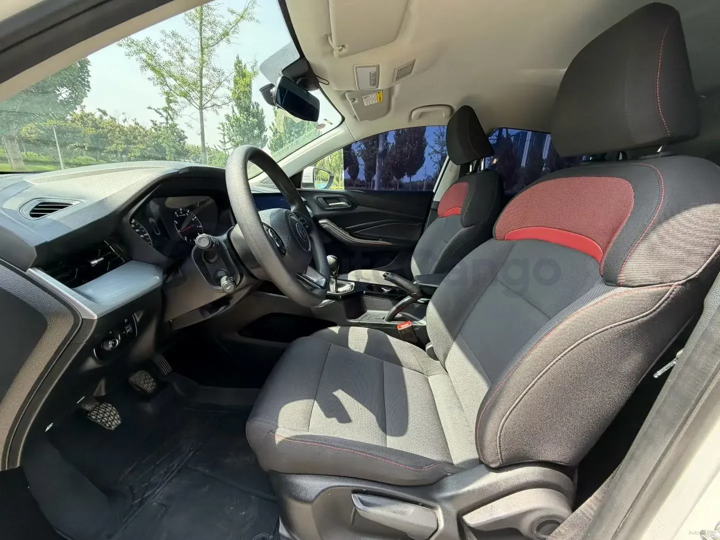2023 MG 5 1.5L 129HP L4 5MT,autocango,china used car exporter,china ev exporter,chinese used car exporter,chinese used ev exporter
