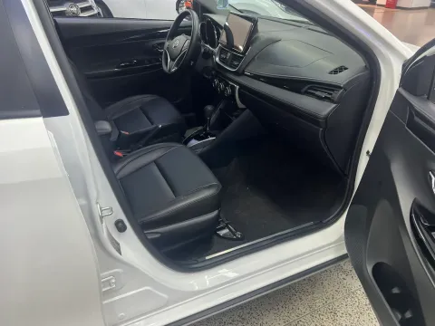2022 Toyota Yaris L 1.5L 112HP L4 CVT,autocango,china used car exporter,china ev exporter,chinese used car exporter,chinese used ev exporter