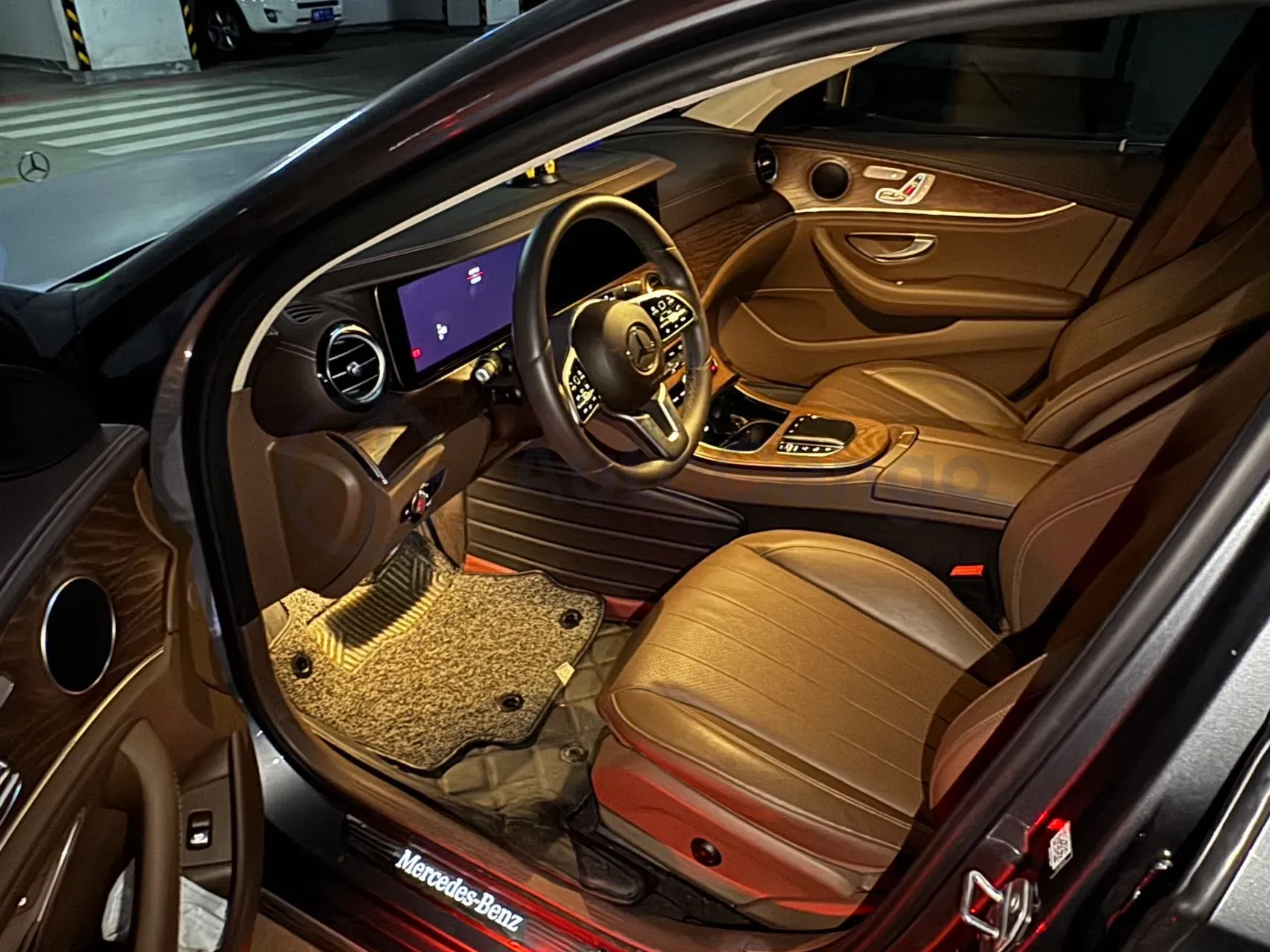 2020 Mercedes-Benz E Class 2.0T 258HP L4 9AT,autocango,china used car exporter,china ev exporter,chinese used car exporter,chinese used ev exporter