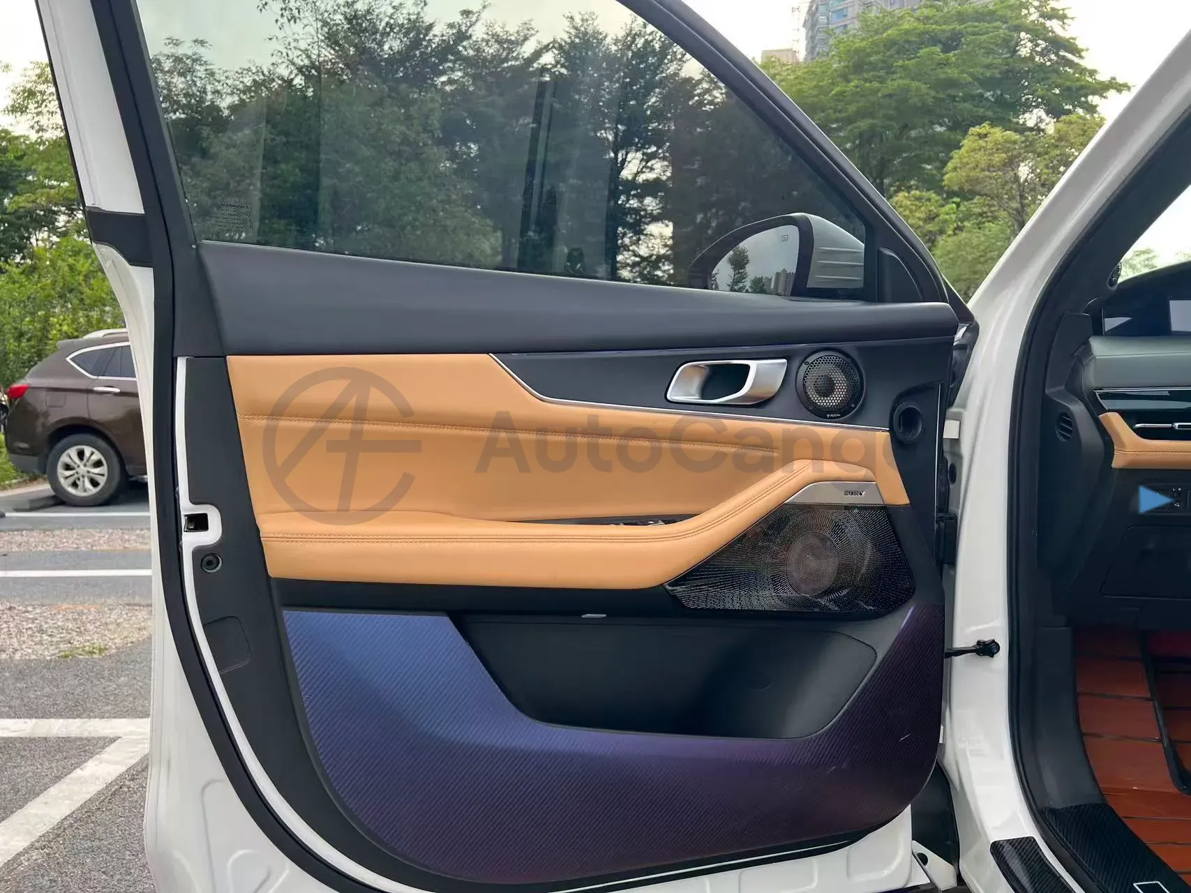 2021 ChangAn UNI-K 2.0T 233HP L4 8AT,autocango,china used car exporter,china ev exporter,chinese used car exporter,chinese used ev exporter