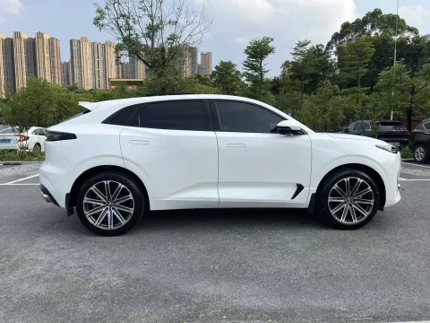 2021 ChangAn UNI-K 2.0T 233HP L4 8AT