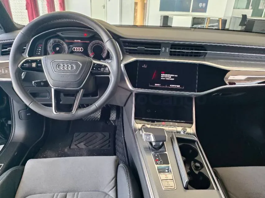 2023 Audi A6L 2.0T 245HP L4 7DCT,autocango,china used car exporter,china ev exporter,chinese used car exporter,chinese used ev exporter