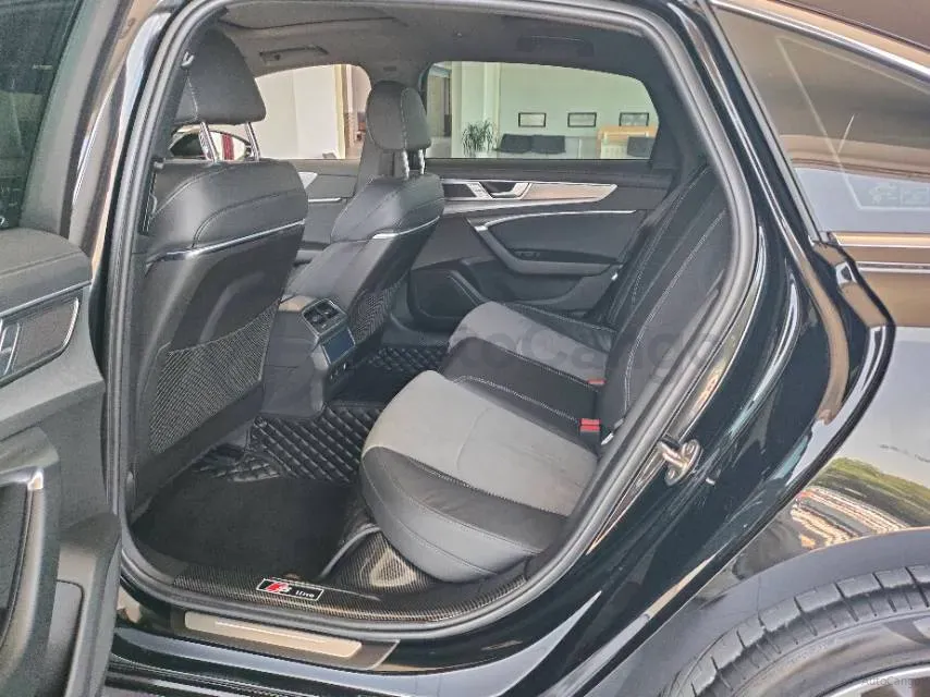 2023 Audi A6L 2.0T 245HP L4 7DCT,autocango,china used car exporter,china ev exporter,chinese used car exporter,chinese used ev exporter