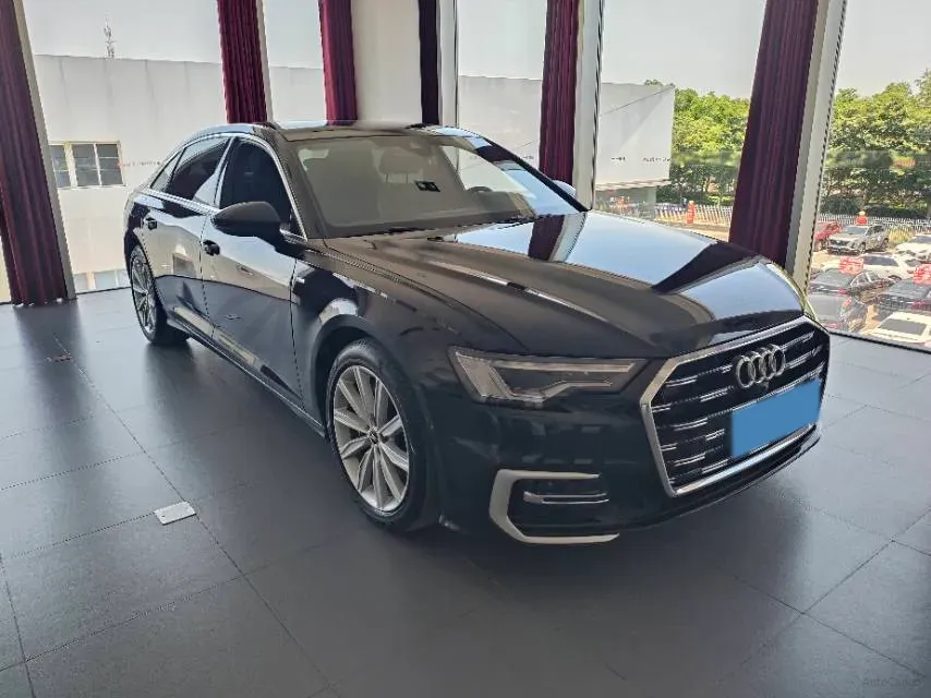 2023 Audi A6L 2.0T 245HP L4 7DCT,autocango,china used car exporter,china ev exporter,chinese used car exporter,chinese used ev exporter