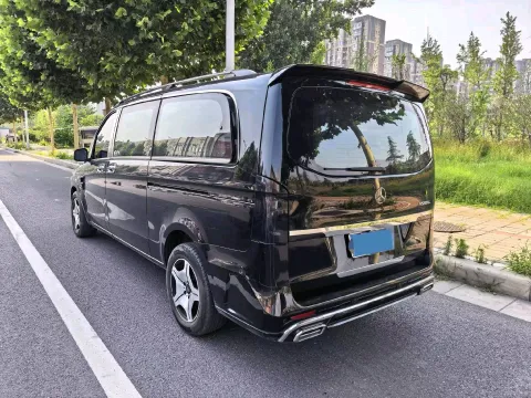 2023 Mercedes-Benz Vito 2.0T 211HP L4 9AT