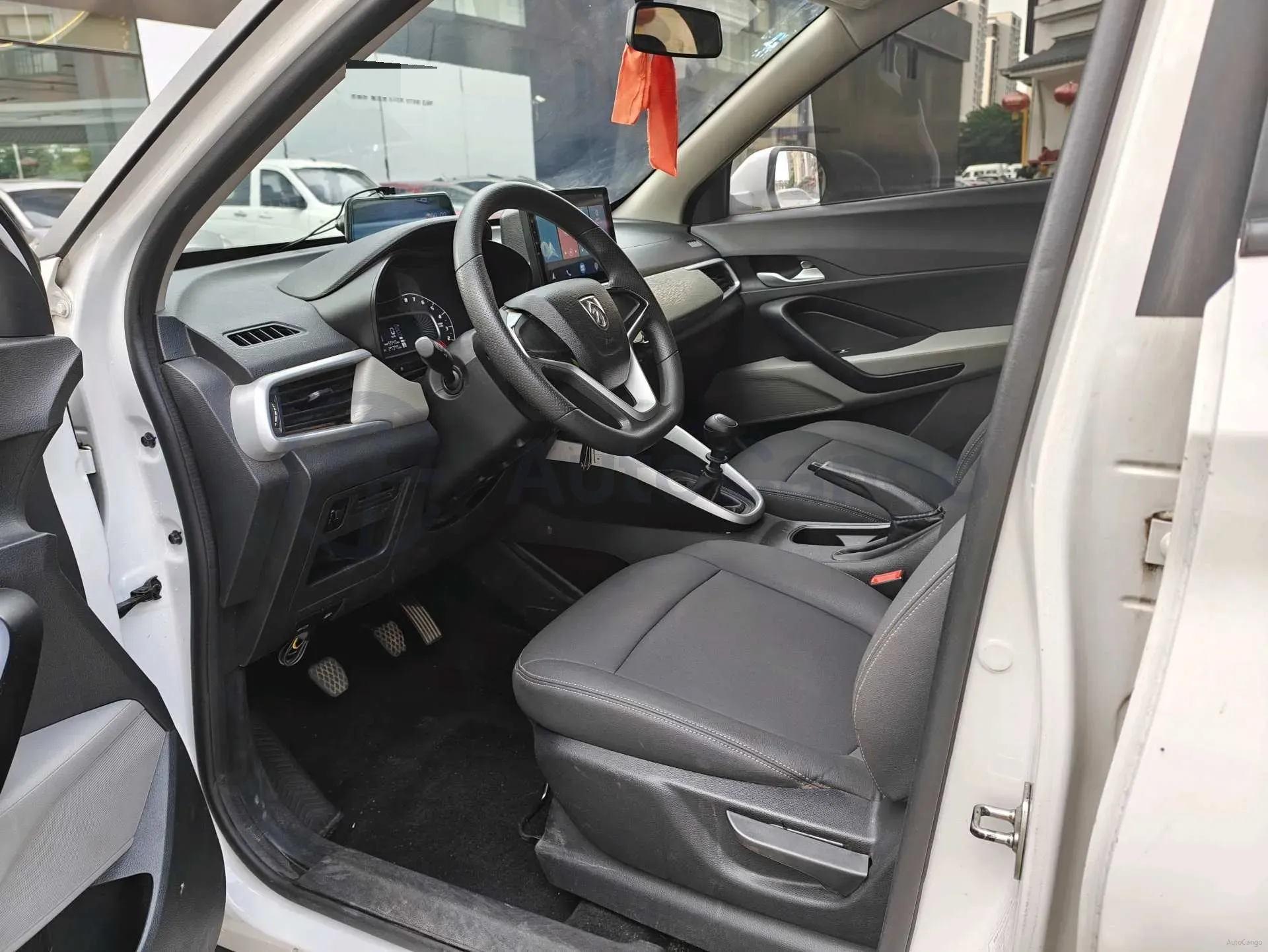 2021 BaoJun 510 1.5L 99HP L4 6MT,autocango,china used car exporter,china ev exporter,chinese used car exporter,chinese used ev exporter