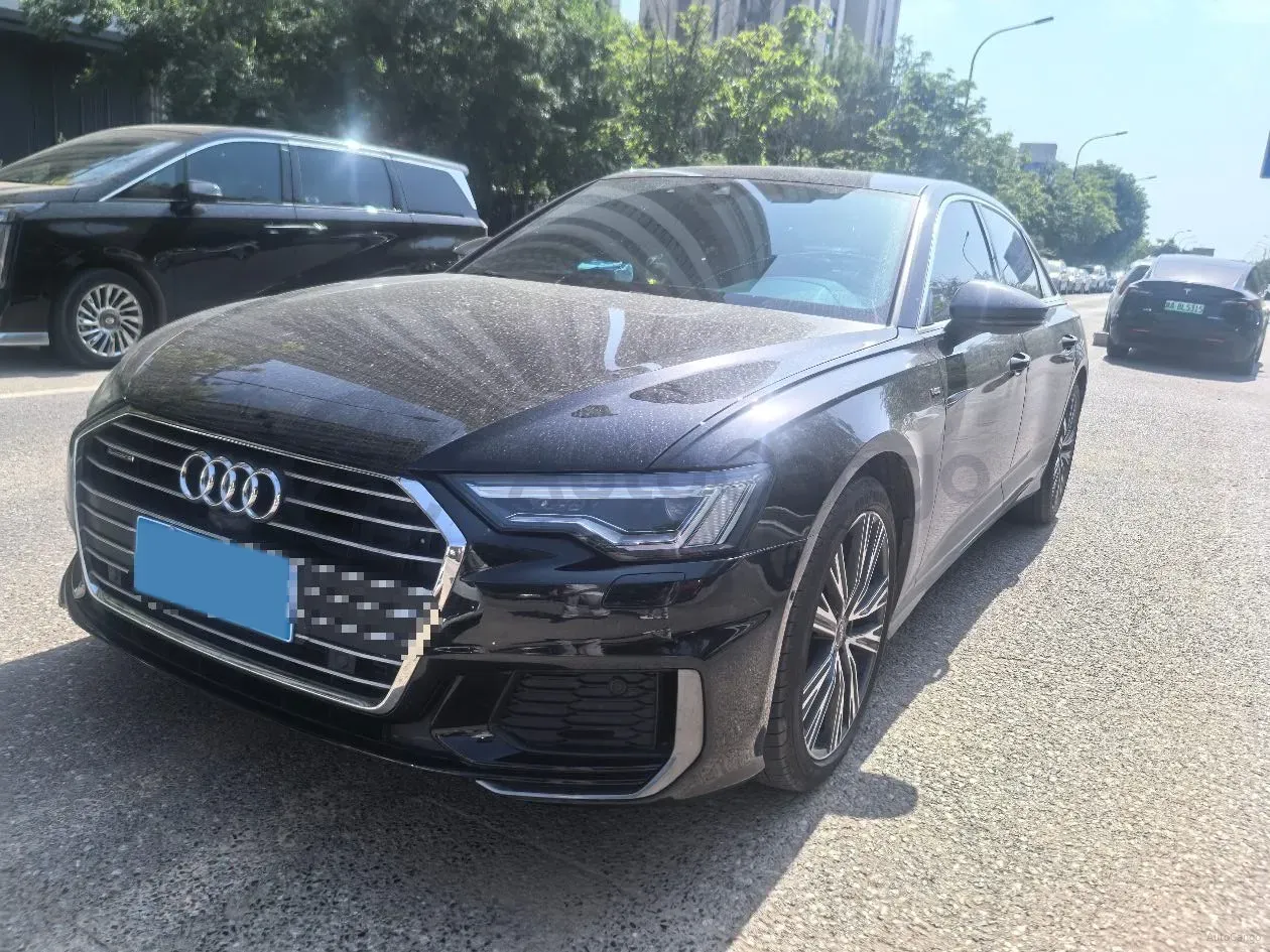 2022 Audi A6L 2.0T 224HP L4 7DCT,autocango,china used car exporter,china ev exporter,chinese used car exporter,chinese used ev exporter