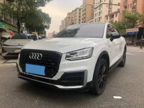 2021 AUDI Q2L,autocango,china used car exporter,china ev exporter,chinese used car exporter,chinese used ev exporter