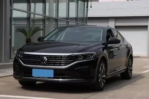 2024 VOLKSWAGEN PASSAT,autocango,china used car exporter,china ev exporter,chinese used car exporter,chinese used ev exporter