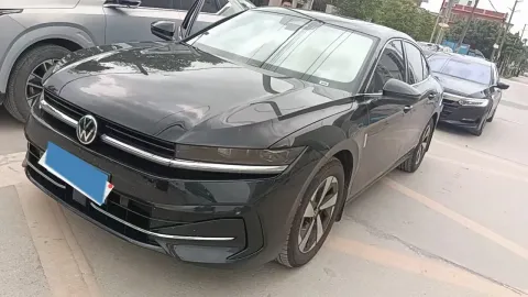 2026 VOLKSWAGEN MAGOTAN,autocango,china used car exporter,china ev exporter,chinese used car exporter,chinese used ev exporter