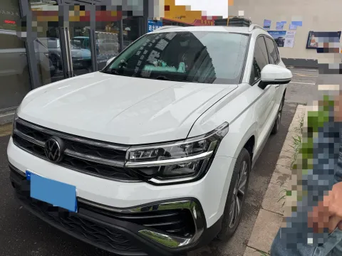 2024 VOLKSWAGEN THARU,autocango,china used car exporter,china ev exporter,chinese used car exporter,chinese used ev exporter