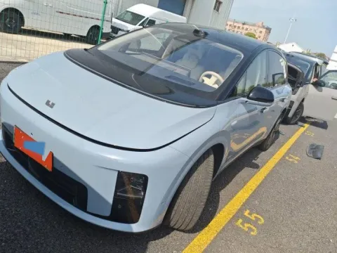 2025 LI I8,autocango,china used car exporter,china ev exporter,chinese used car exporter,chinese used ev exporter