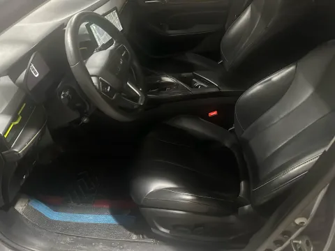 2021 Roewe i5 1.5L 120HP L4 CVT