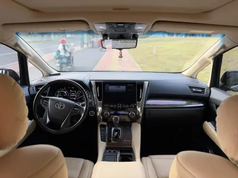 2021 Toyota Alphard 2.5L 117HP L4 E-CVT Hybrid