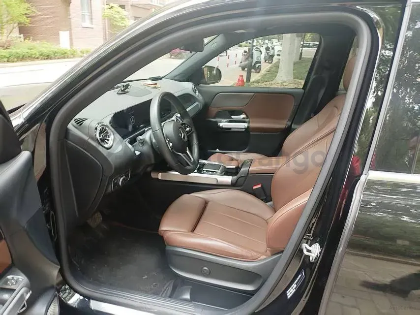 2021 Mercedes-Benz GLB Class 1.3T 163HP L4 7DCT,autocango,china used car exporter,china ev exporter,chinese used car exporter,chinese used ev exporter