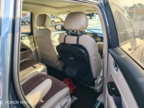 2022 WuLing KaiJie 1.5T 177HP L4 CVT