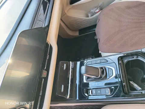 2022 WuLing KaiJie 1.5T 177HP L4 CVT