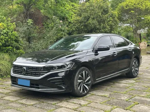 2022 XPENG P7,autocango,china used car exporter,china ev exporter,chinese used car exporter,chinese used ev exporter