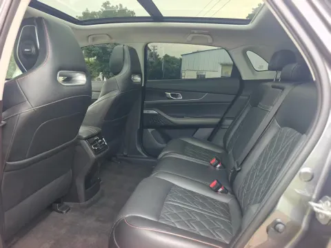 2021 ChangAn UNI-K 2.0T 233HP L4 8AT
