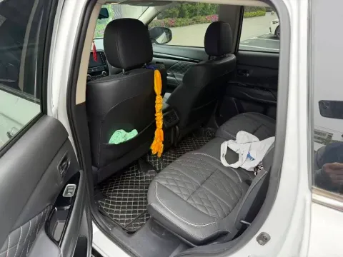 2021 Mitsubishi Outlander 2.4L 192HP L4 CVT