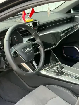 2020 Audi A6L 2.0T 252HP L4 7DCT PHEV 14.1KWH