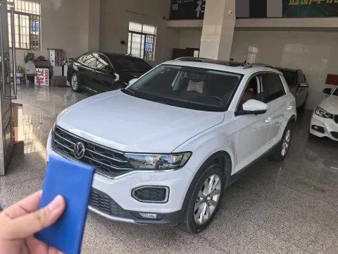 2022 VOLKSWAGEN T-ROC,autocango,china used car exporter,china ev exporter,chinese used car exporter,chinese used ev exporter