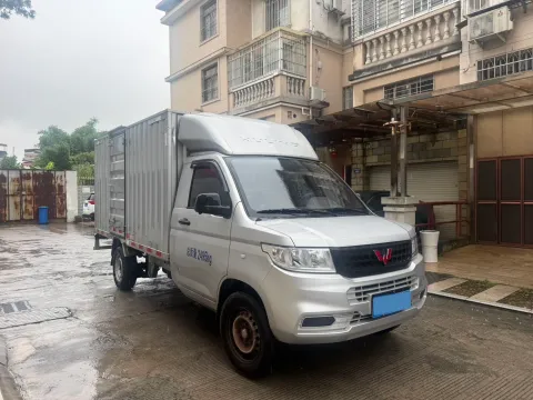 2023 WuLing RongGuang New Truck 2.0L 136HP L4 5MT,autocango,china used car exporter,china ev exporter,chinese used car exporter,chinese used ev exporter