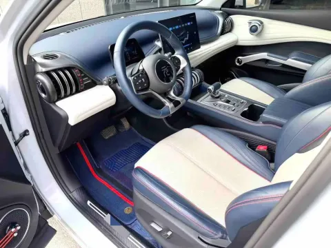 2022 Roewe RX5 MAX 1.5T 181HP L4 6AT,autocango,china used car exporter,china ev exporter,chinese used car exporter,chinese used ev exporter