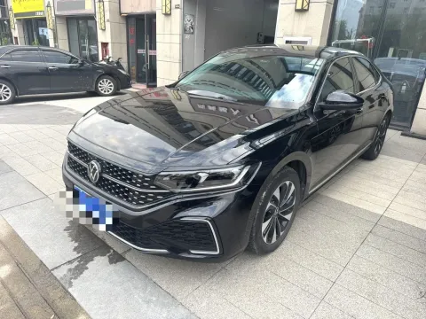 2022 XPENG P7,autocango,china used car exporter,china ev exporter,chinese used car exporter,chinese used ev exporter