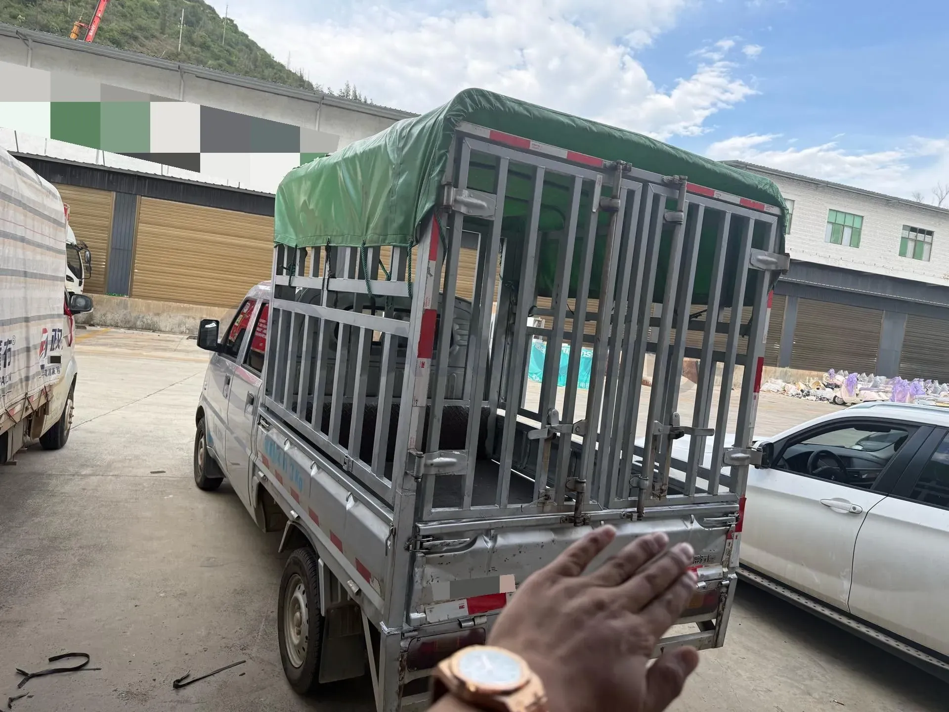 2021 WuLing RongGuang Mini Truck Special 1.5L 99HP L4 5MT,autocango,china used car exporter,china ev exporter,chinese used car exporter,chinese used ev exporter