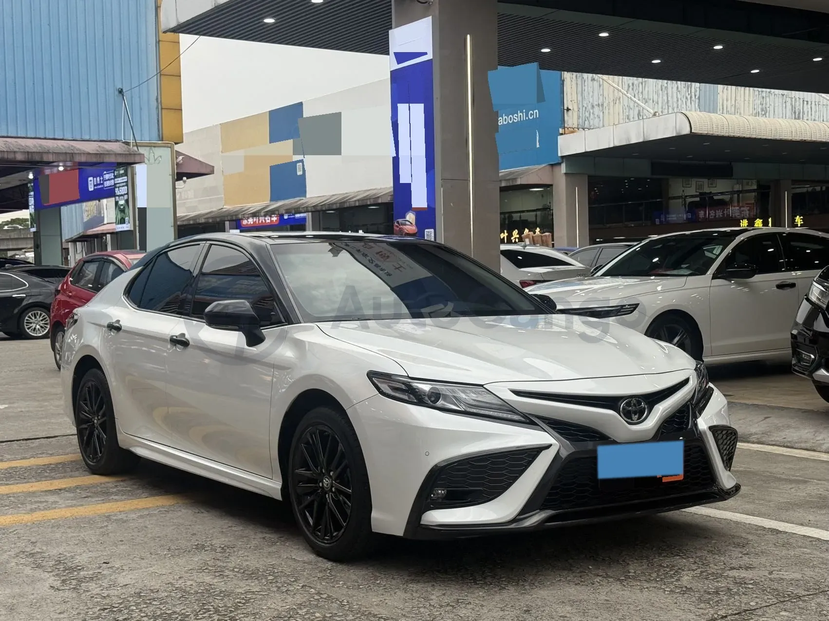 2023 Toyota Camry 2.5L 207HP L4 8AT,autocango,china used car exporter,china ev exporter,chinese used car exporter,chinese used ev exporter