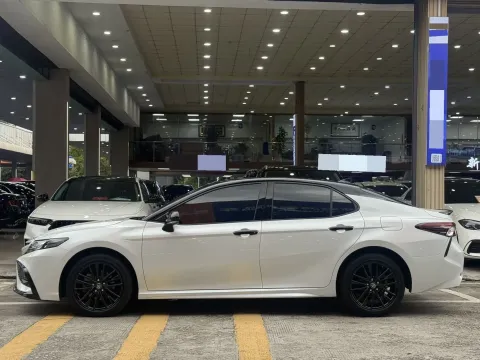 2023 Toyota Camry 2.5L 207HP L4 8AT