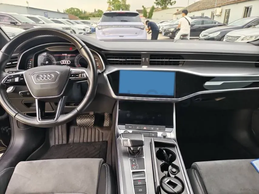 2022 Audi A6L 2.0T 224HP L4 7DCT,autocango,china used car exporter,china ev exporter,chinese used car exporter,chinese used ev exporter
