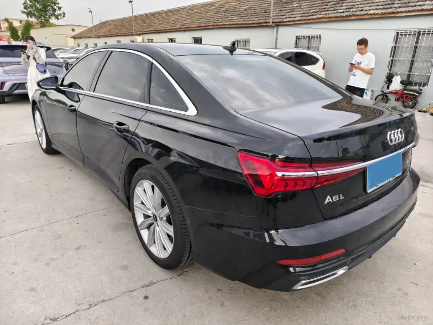 2022 Audi A6L 2.0T 224HP L4 7DCT,autocango,china used car exporter,china ev exporter,chinese used car exporter,chinese used ev exporter