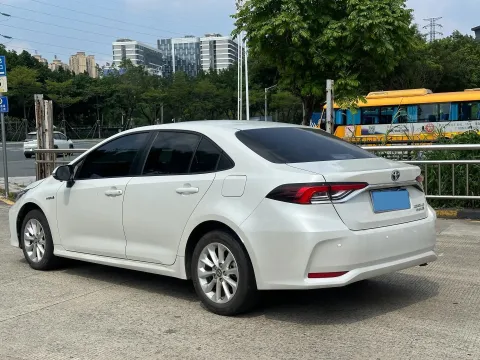 2021 Toyota Corolla 1.8L 98HP L4 E-CVT Hybrid