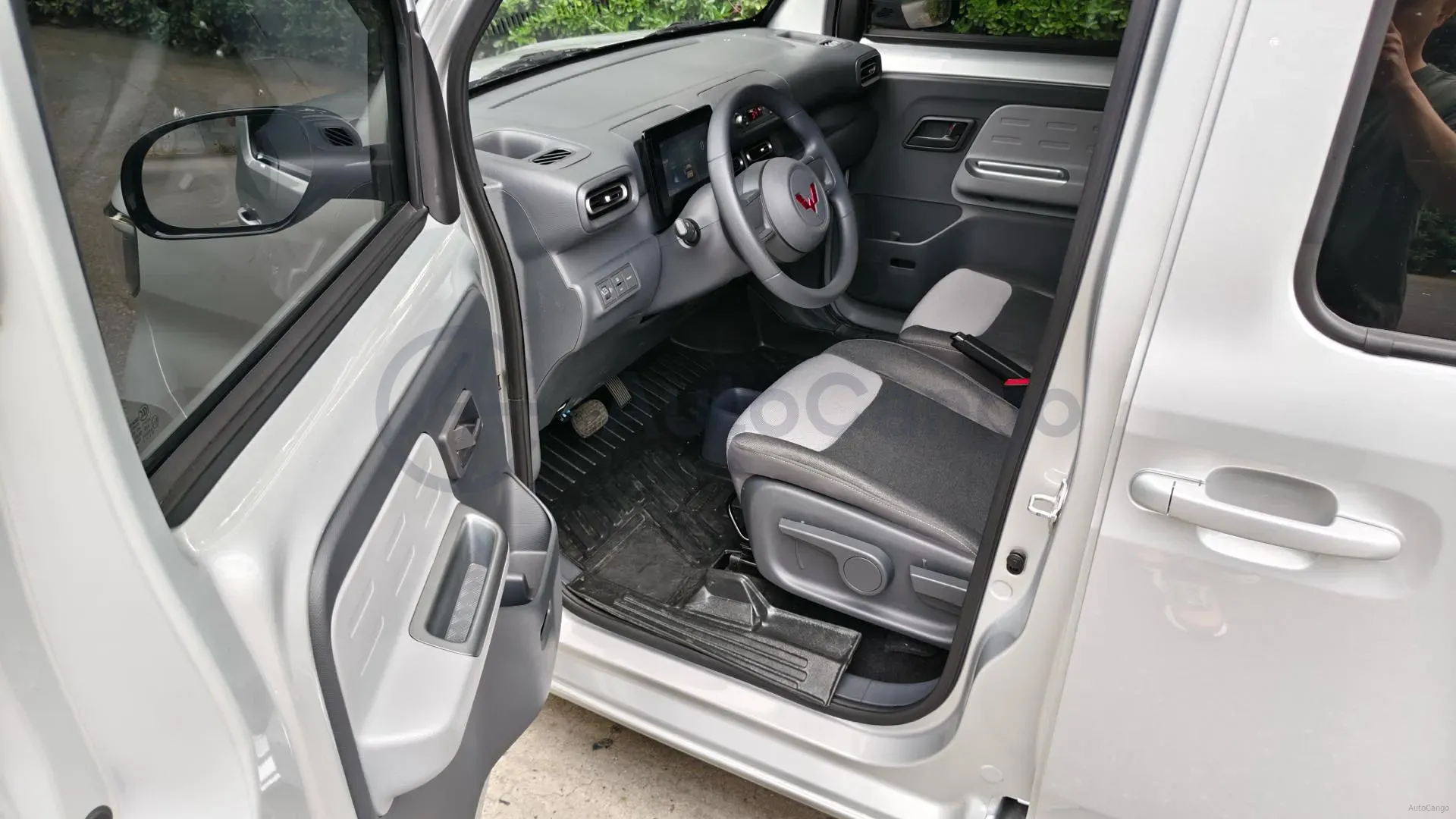 2025 WuLing ZhiGuang BEV,autocango,china used car exporter,china ev exporter,chinese used car exporter,chinese used ev exporter