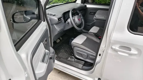 2025 WuLing ZhiGuang BEV