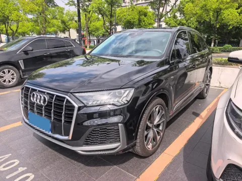 2021 AUDI Q7,autocango,china used car exporter,china ev exporter,chinese used car exporter,chinese used ev exporter