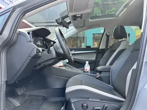 2024 Volkswagen Golf 1.4T 150HP L4 7DCT,autocango,china used car exporter,china ev exporter,chinese used car exporter,chinese used ev exporter