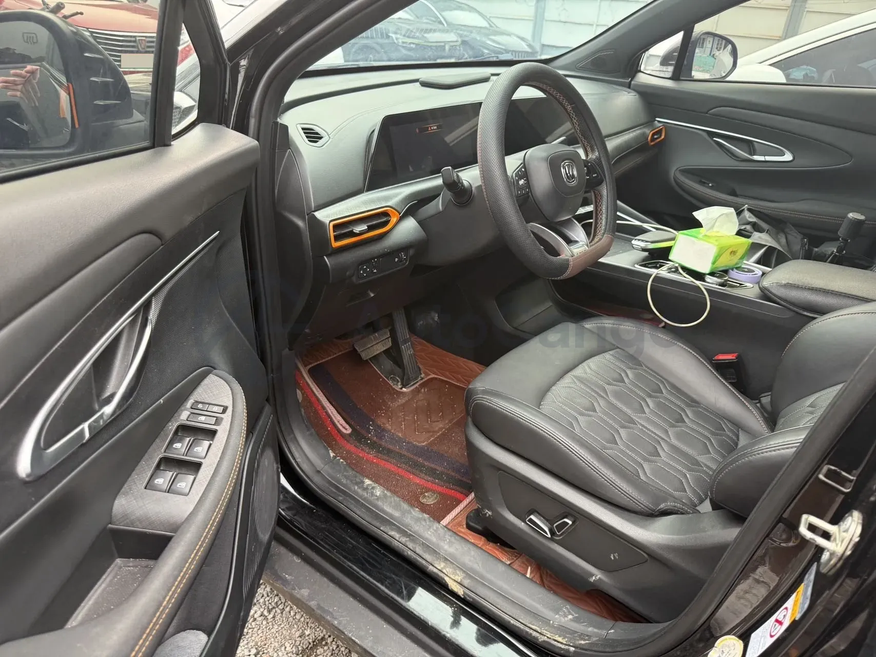 2022 ChangAn UNI-T 1.5T 188HP L4 7DCT,autocango,china used car exporter,china ev exporter,chinese used car exporter,chinese used ev exporter