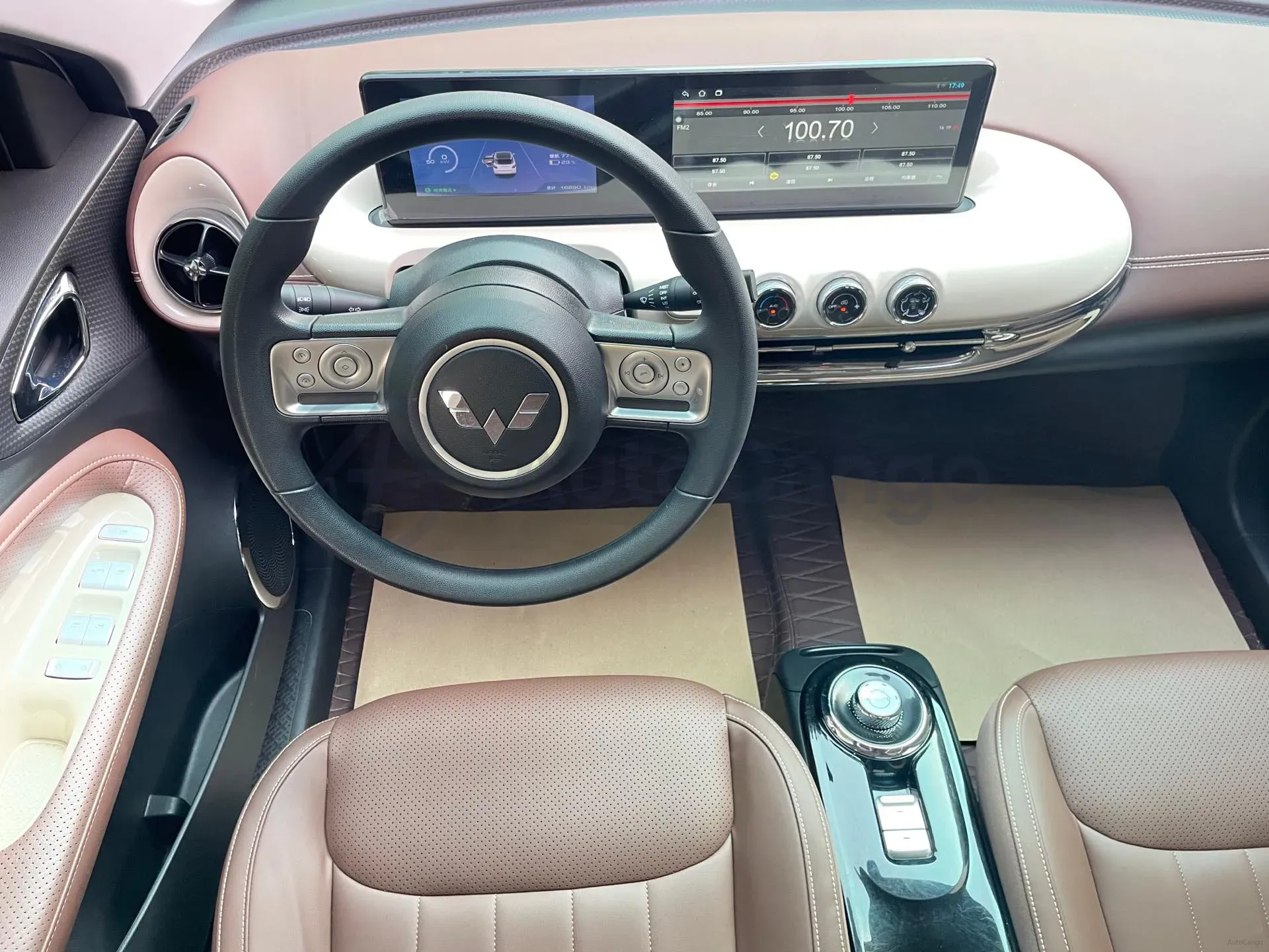 2024 WuLing BinGuo BEV 31.9KWH,autocango,china used car exporter,china ev exporter,chinese used car exporter,chinese used ev exporter