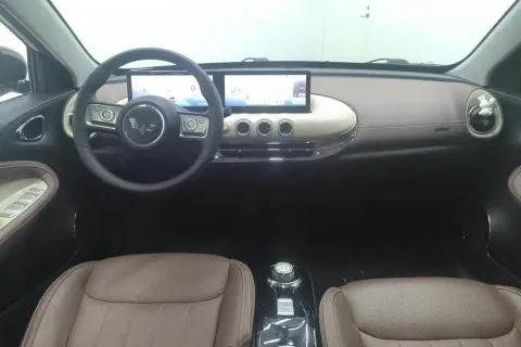 2023 WuLing BinGuo BEV 31.9KWH,autocango,china used car exporter,china ev exporter,chinese used car exporter,chinese used ev exporter