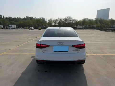 2022 Audi A4L 2.0T 150HP L4 7DCT