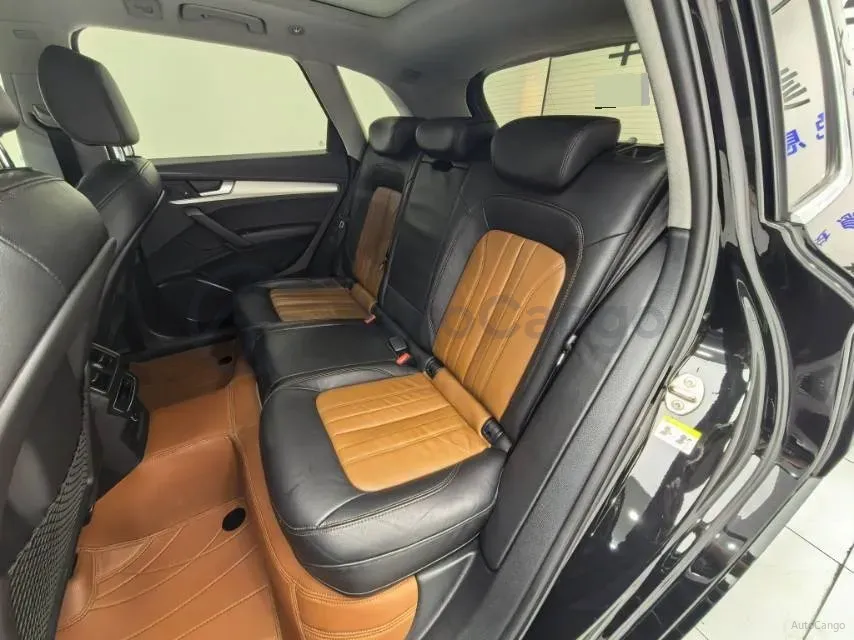 2020 Audi Q5L 2.0T 190HP L4 7DCT,autocango,china used car exporter,china ev exporter,chinese used car exporter,chinese used ev exporter