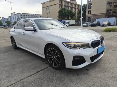 2022 BMW 3 Series 2.0T 184HP L4 8AT,autocango,china used car exporter,china ev exporter,chinese used car exporter,chinese used ev exporter