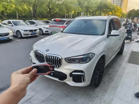 2022 BMW X5,autocango,china used car exporter,china ev exporter,chinese used car exporter,chinese used ev exporter