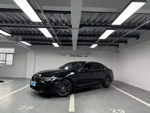 2022 BMW 5 SERIES,autocango,china used car exporter,china ev exporter,chinese used car exporter,chinese used ev exporter
