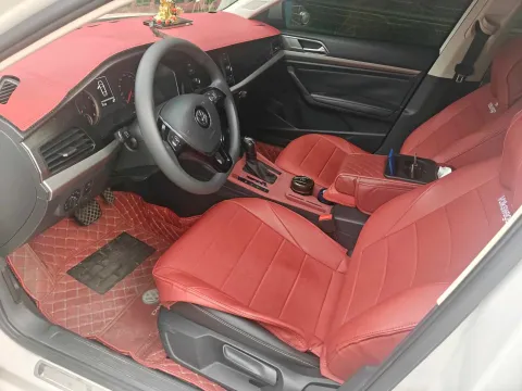 2018 Skoda Karoq 1.4T 150HP L4 7DCT,autocango,china used car exporter,china ev exporter,chinese used car exporter,chinese used ev exporter